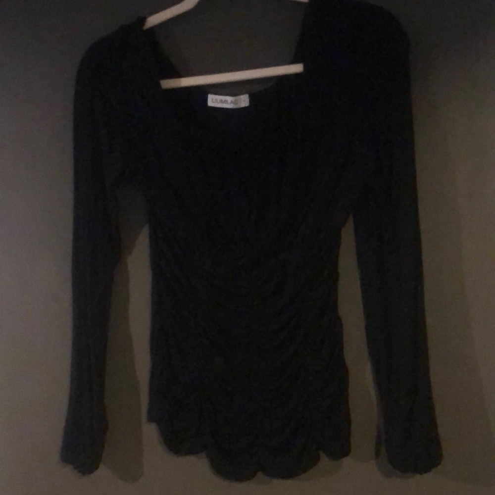 Ruched black top long sleeve liumilac